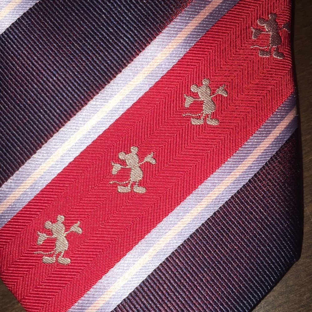 Disney Parks Disneyland Disneyworld executive team issue 100% silk neck tie